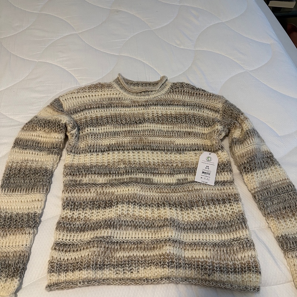 Time and Tru Cream and Brown Crewneck Sweater